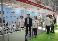 Geoffrey and his colleagues with the Qingzhou Mingzhi agricultural science and technology development company.