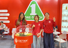 德添菌菇出口多品类的菌菇产品。/ Detan Mushroom exports a wide variety of mushroom products.