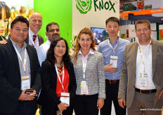 瑞克斯旺的国际团队，从左到右，Apinun, Jan Doldersum, Doddamani H.P., Rara Dewayanti, Frances Tolson, 苏海和Vincent van Wolveren // Rijkzwaan's international team with, from left to right, Apinun, Jan Doldersum, Doddamani H.P., Rara Dewayanti, Frances Tolson, Hai Su and Vincent van Wolveren