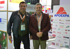 Joaquin Gomez Carrasco, President of the APOEXPA export assocation from Murcia (R), together with Antonio Jose Bastida Lopez, director of Uniland // 来自穆尔西亚的 APOEXPA出口协会的Joaquin Gomez Carrasco，同Uniland的总裁 Antonio Jose Bastida Lopez一起