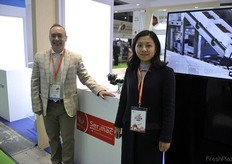 Leonardo Bigoni and Mandy Shang at the Sermac stand // Leonardo Bigoni和Mandy Shang在Sermac展台前