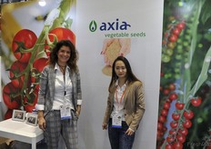 Melissa Bontekoe and Jessica Chen from Dutch seed company Axia // 来自荷兰育种公司Axia的Melissa Bontekoe和Jessica Chen