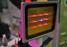 Hydroponic cultivation unit - 水耕栽培装置