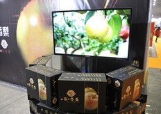 Magnificent fruit gift packets // 精美水果礼盒