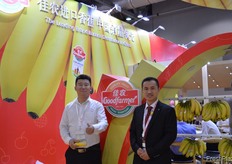 General managers, Kay Xu and Andy from Goodfarmer. // 佳农的许召景与鲁守占。