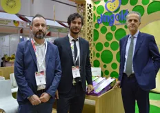 Simone Cuoghi and Federico Milanese from JinaGold with Augusto Renella from NaturItalia. JinaGold have year-round supply of kiwifruit into the Asian markets from Chile, Argentina, Italy and Greece.