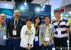 Hong Kong's technology company Awws World Limited has created a blockchain solution that enables traceability and source verification. Tony Chen, to the right, is the company's Sales Executive.香港科技公司 Awws World Limited 创建了一个区块链解决方案，可实现可追溯性和来源验证。右边是公司的销售主管 Tony Chen。