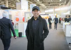 来自 Logiztik 的 Weshen Zeng 正在参观展览。他正在为公司运作与亚洲的贸易。/ Weshen Zeng from Logiztik is visiting the exhibition. He is covering trade with Asia for the company.