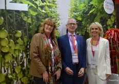 Janine Luten and Muriel Halling from Holland Fresh Group, with Karel van Bommel Agricultural Councillor with the Dutch Embassy.