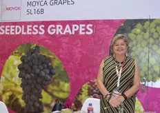 Josefina Mena at the Moyca stand with some lovely grapes.